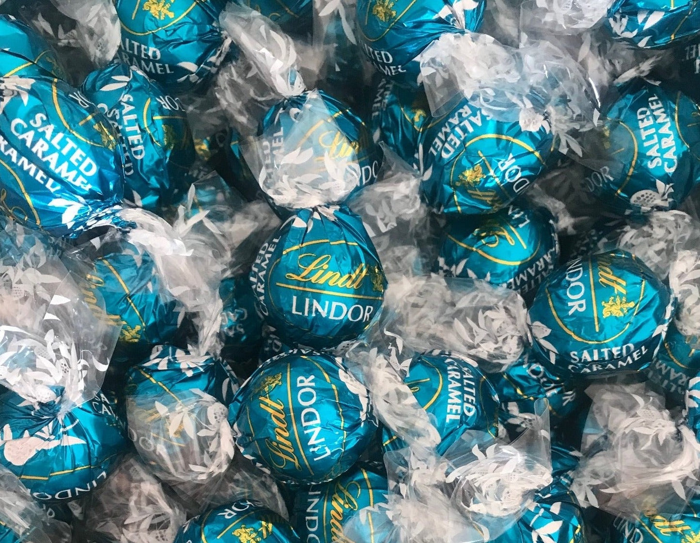 Salted Caramel Lindor Lindt Ball - OUT OF STOCK