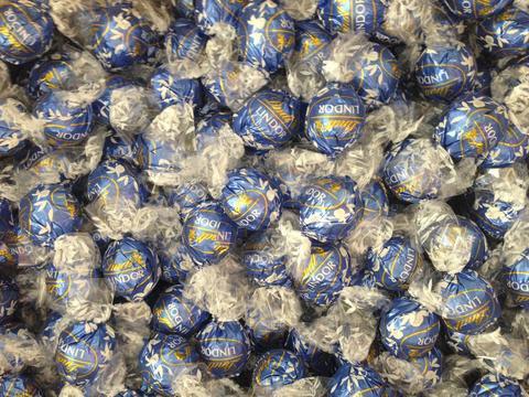Milk and White Lindt Ball
