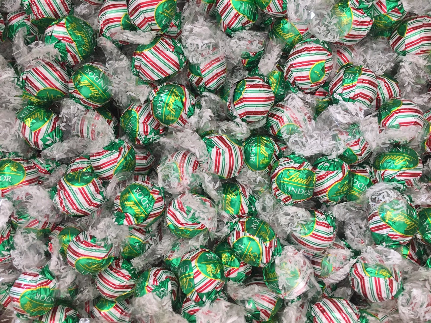Peppermint Cookie Christmas Lindor Lindt Ball
